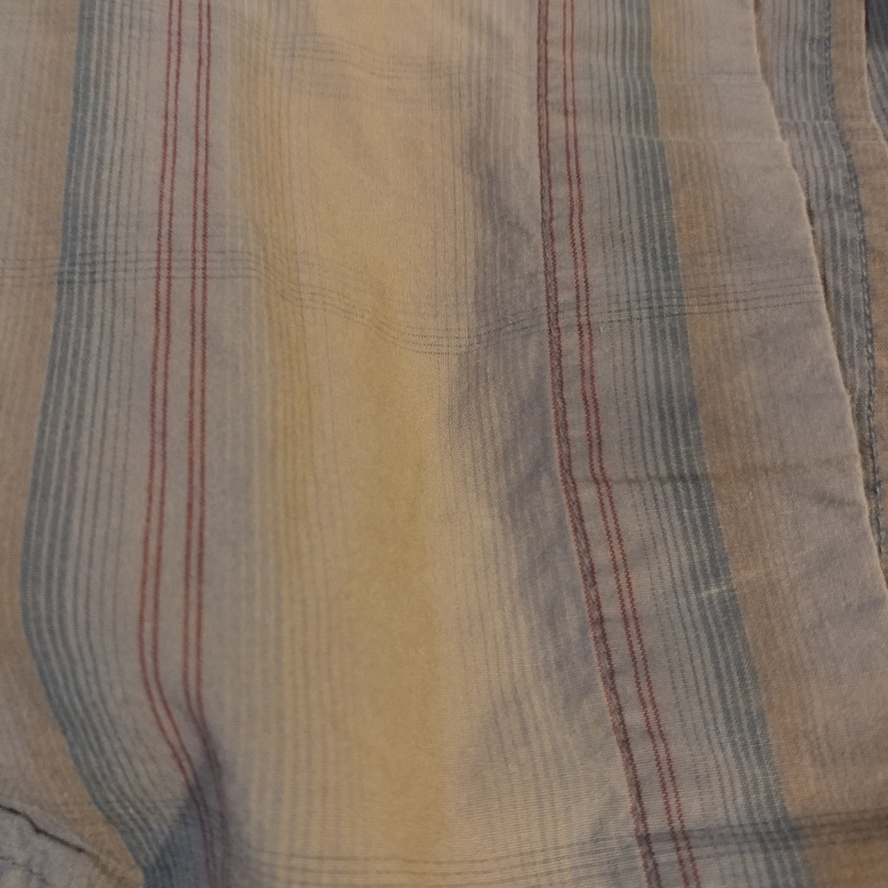 Long sleeve button down - Picture 2 of 2